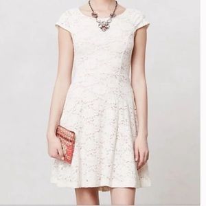 ANTHROPOLOGIE MAEVE sz XS Dayflower Lace Dress white with pink underlay